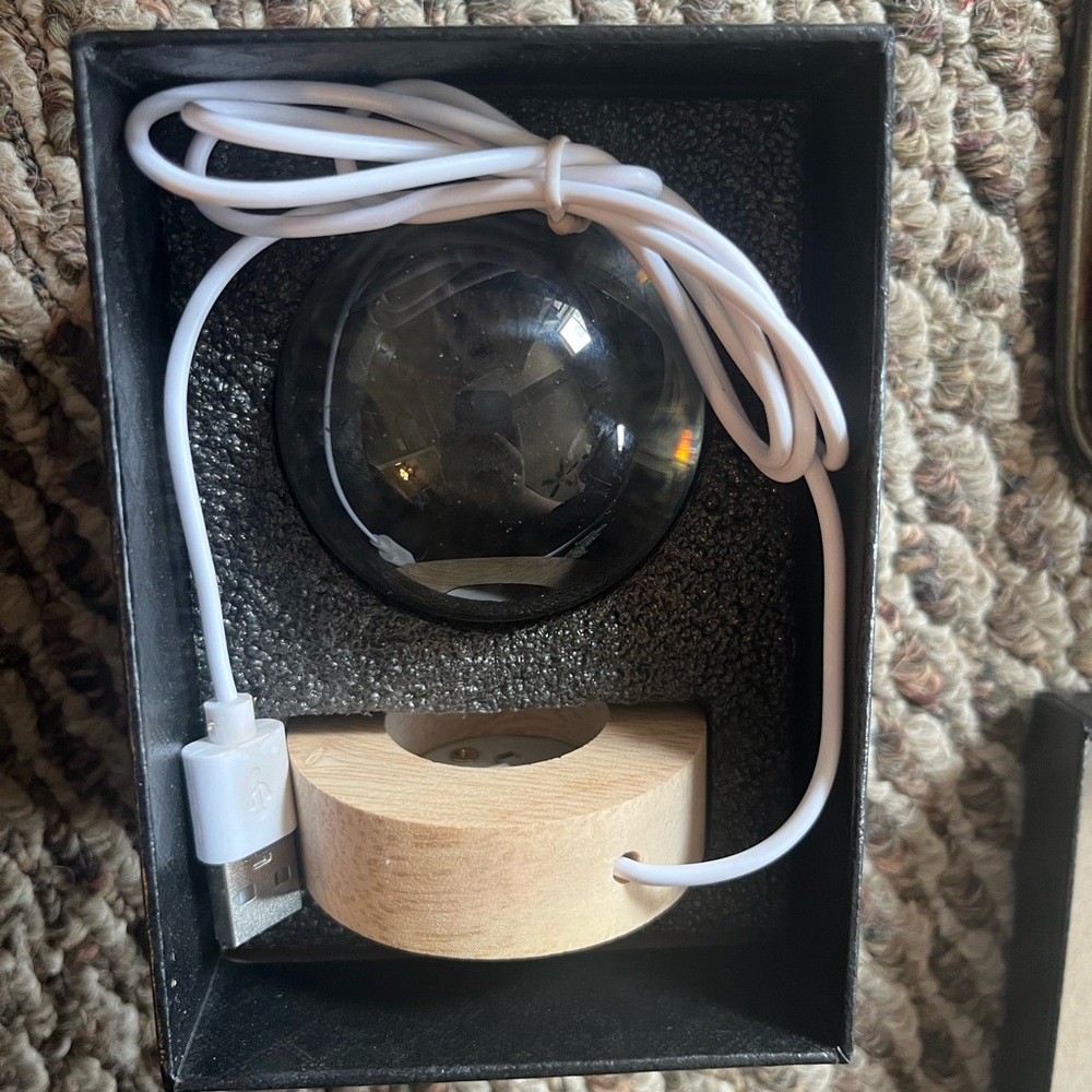 LED crystal ball lamp-galaxy